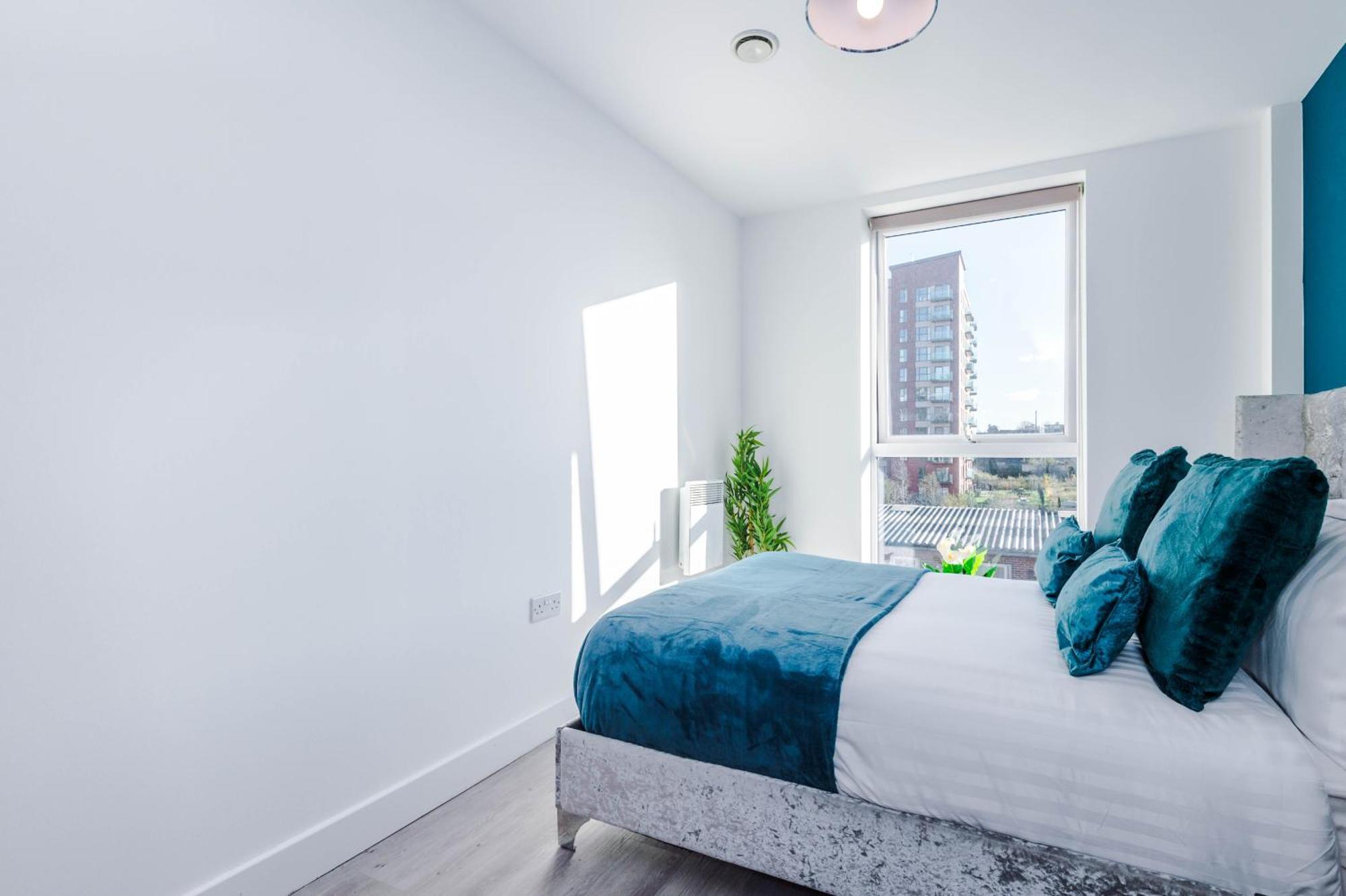 Lux Livin' Apartments - Luxury 5 Bed Apartment Manchester City Centre Экстерьер фото